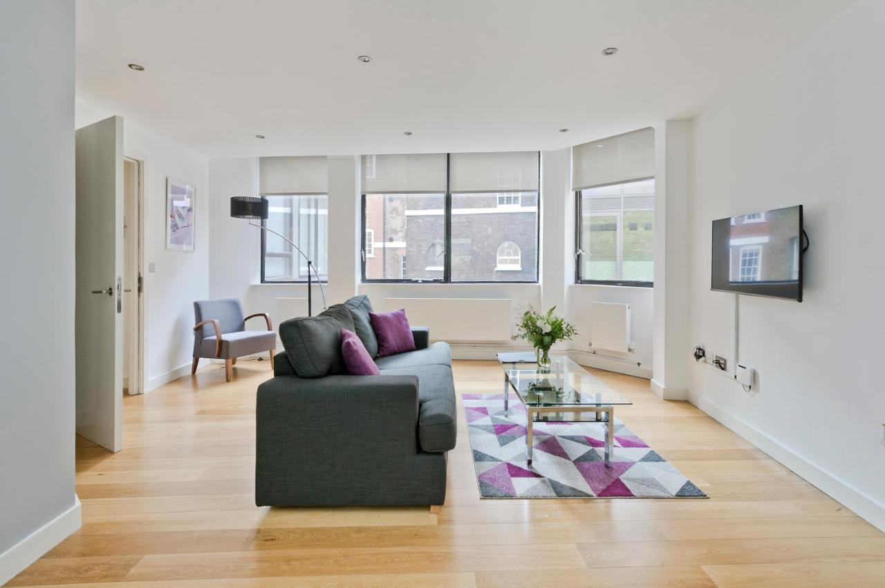 Red Lion Court By City2stay Appartamento Londra